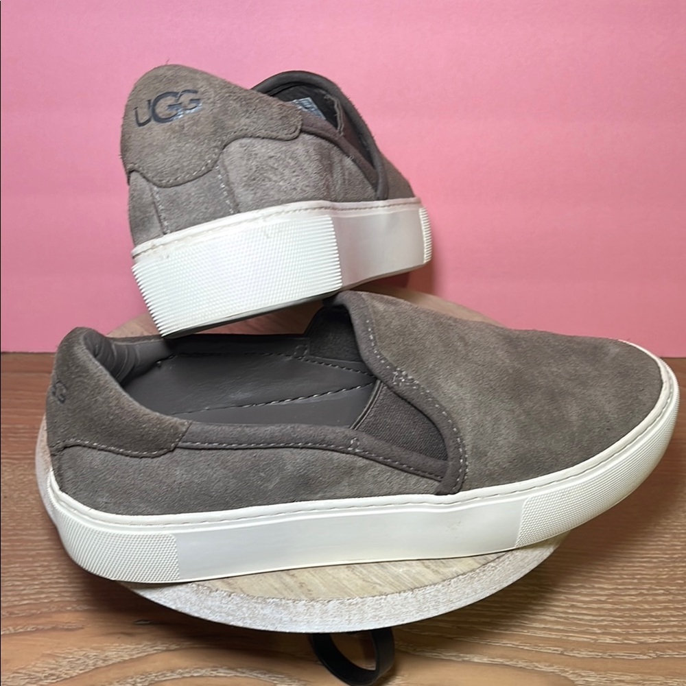 UGG Jass Brown Suede Loafersโ Women's 6 Slip On Casual Comfy Neutral Clean Girl